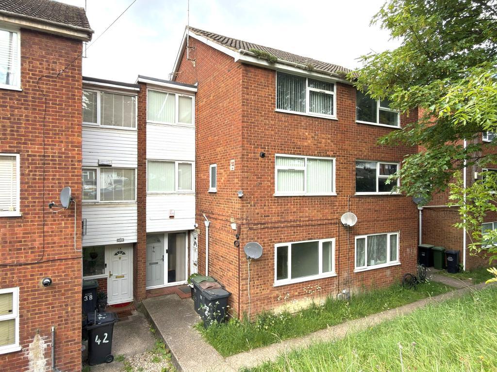 Brendon Avenue, Vauxhall Park, Luton, Bedfordshire, LU2 9LQ