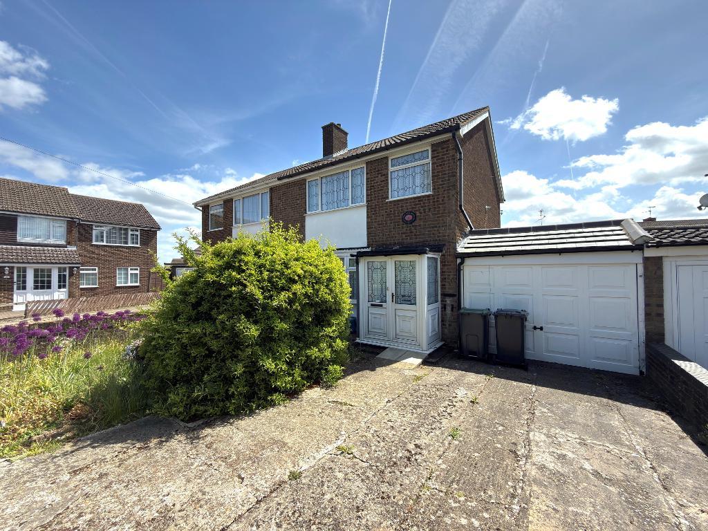 Ranock Close, Sundon Park, Luton, Bedfordshire, LU3 3JY