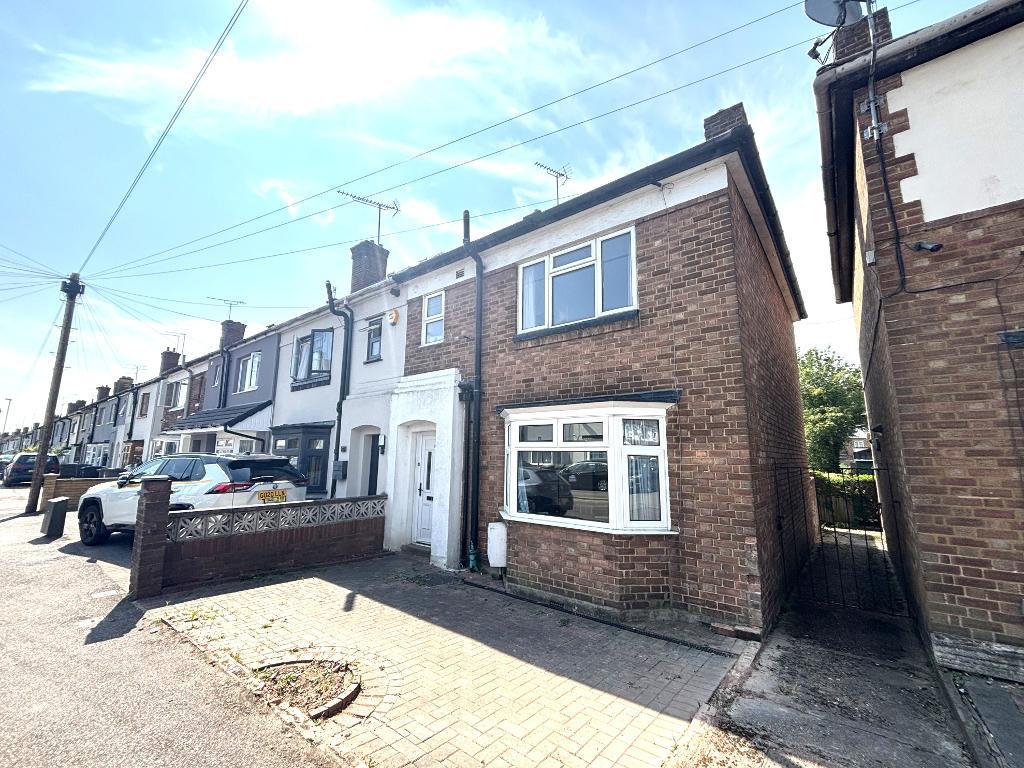 Kent Road, Dallow, Luton, Bedfordshire, LU1 1TJ
