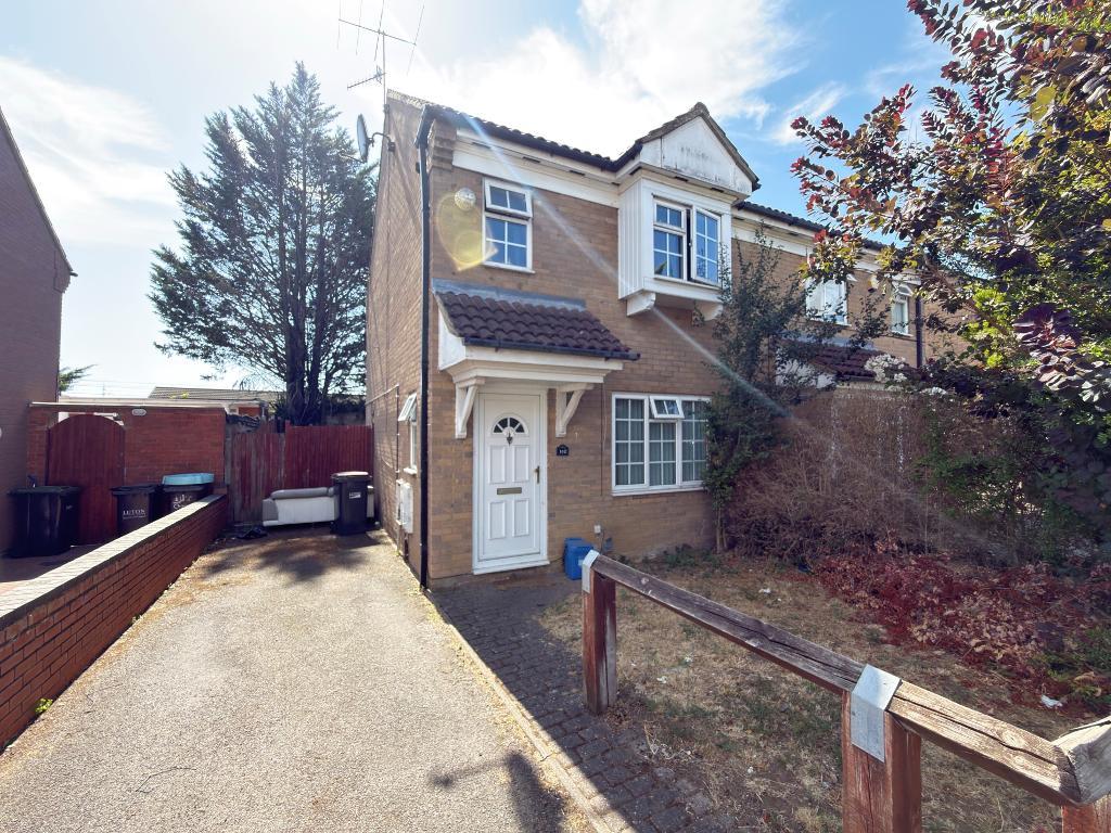 Dorrington Close, Luton, Bedfordshire, LU3 1XR