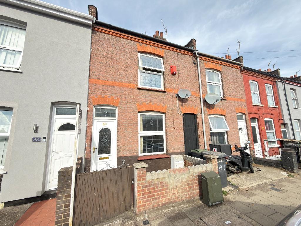 Oak Road, Bury Park, Luton, Bedfordshire, LU4 8AD